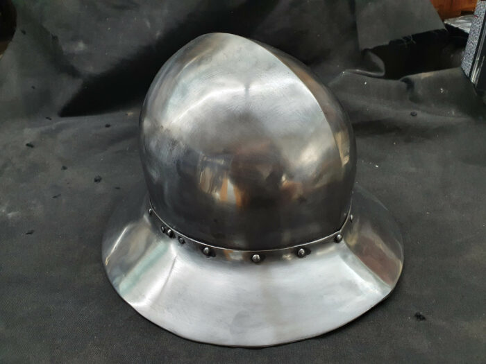 Kettle hat outlet
