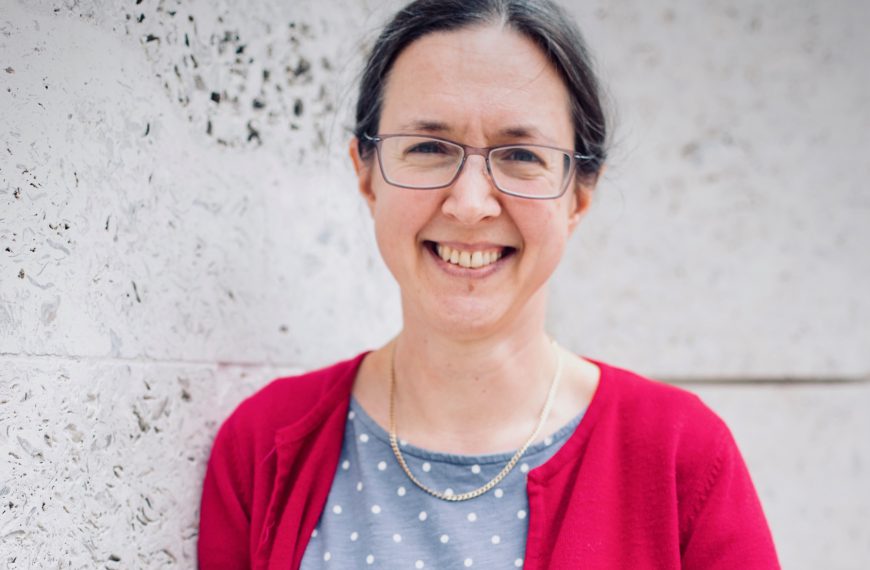 Professor Rachel Oliver