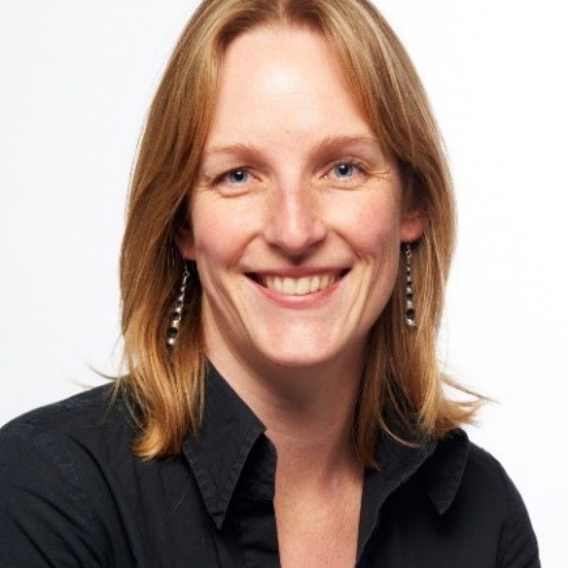 Dr Anneke Lubben