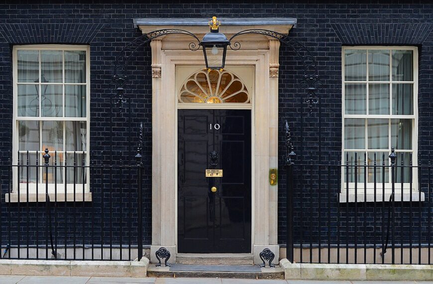 Front door and windows of Number 10 Downing Street, the headquarters and London residence of the Prime Minister of the United Kingdom.